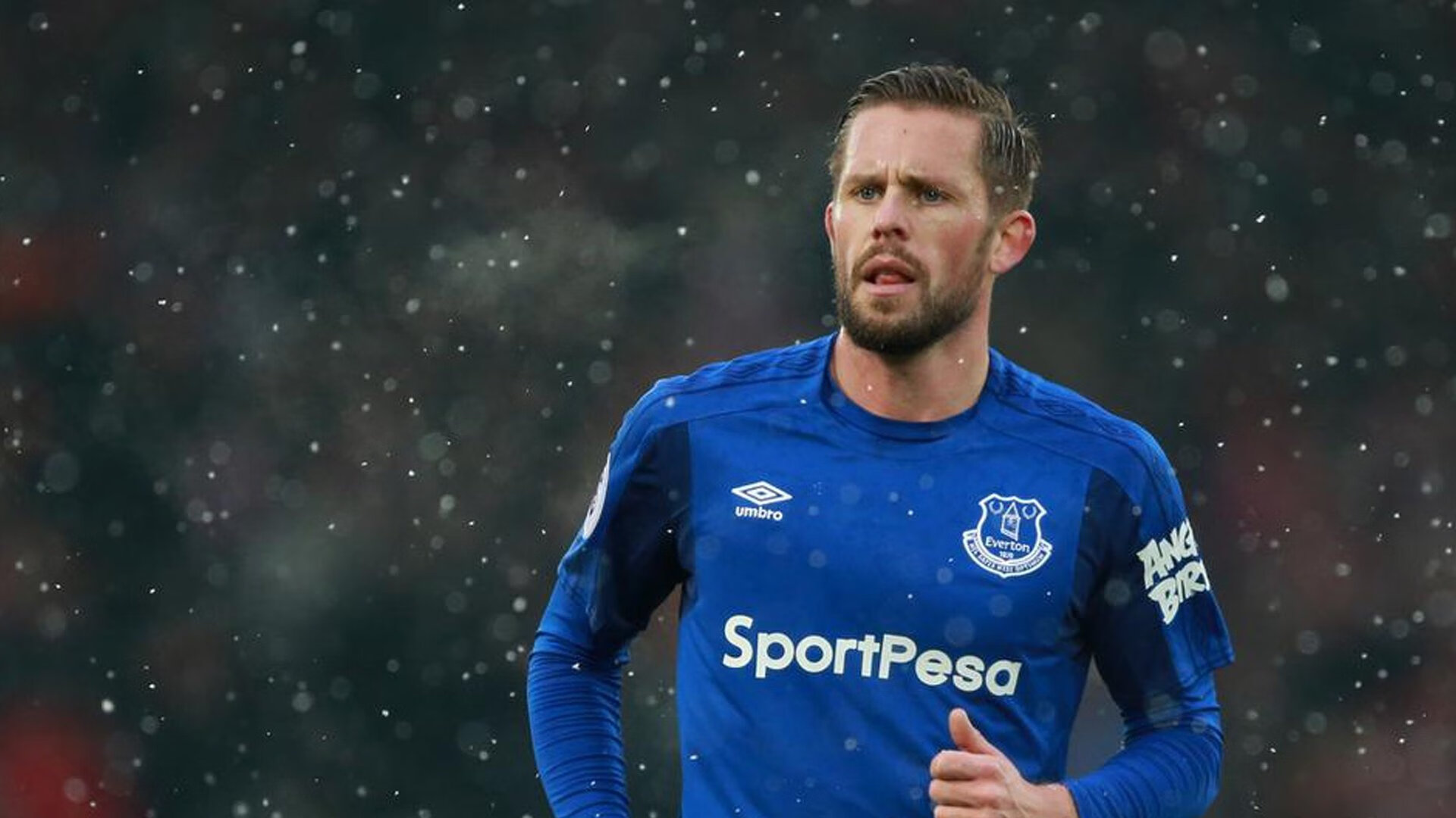 开云体育官网-他像一堵墙，立在通往胜利的最后一寸土地上